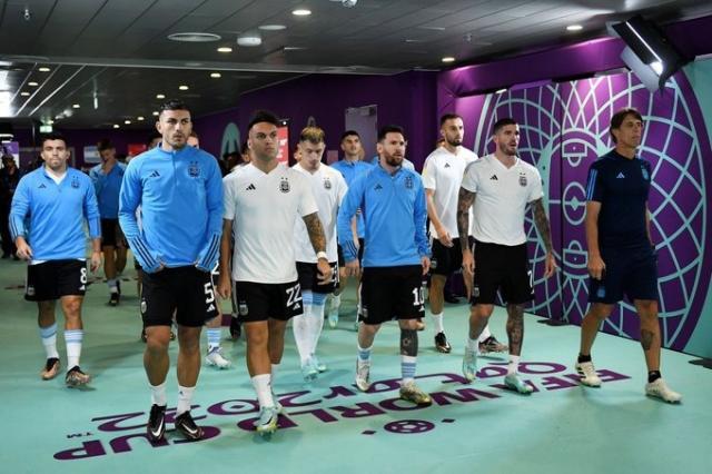 1669489178699028530.jpg FigqjPOVUAAt0GV.jpg