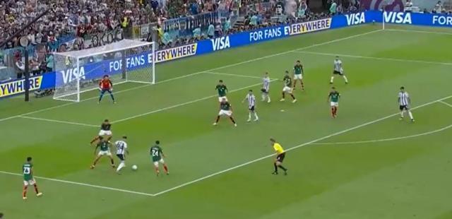 1669496095524060286.jpg 747657654.jpg