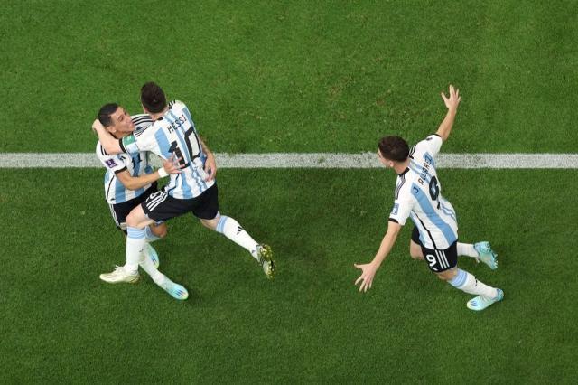 1669508559903031197.jpg FihNgIEWYAIX7C5.jpg